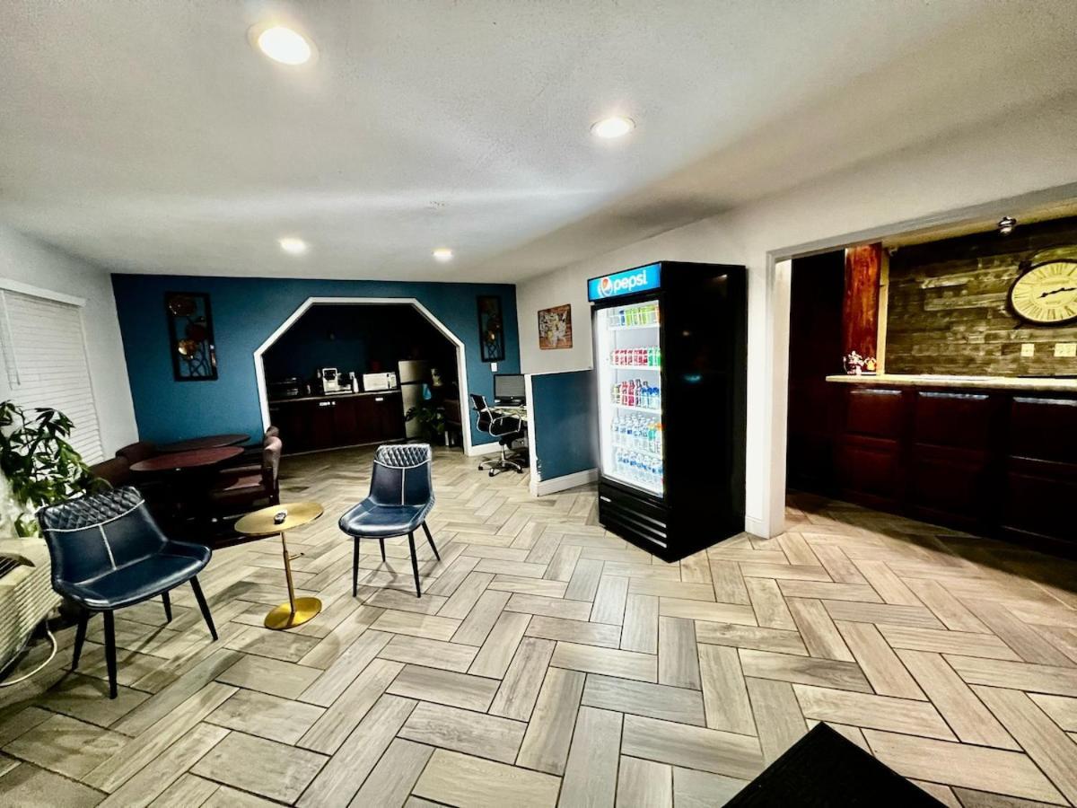 Ozark Inn And Suites Osage Beach Ngoại thất bức ảnh