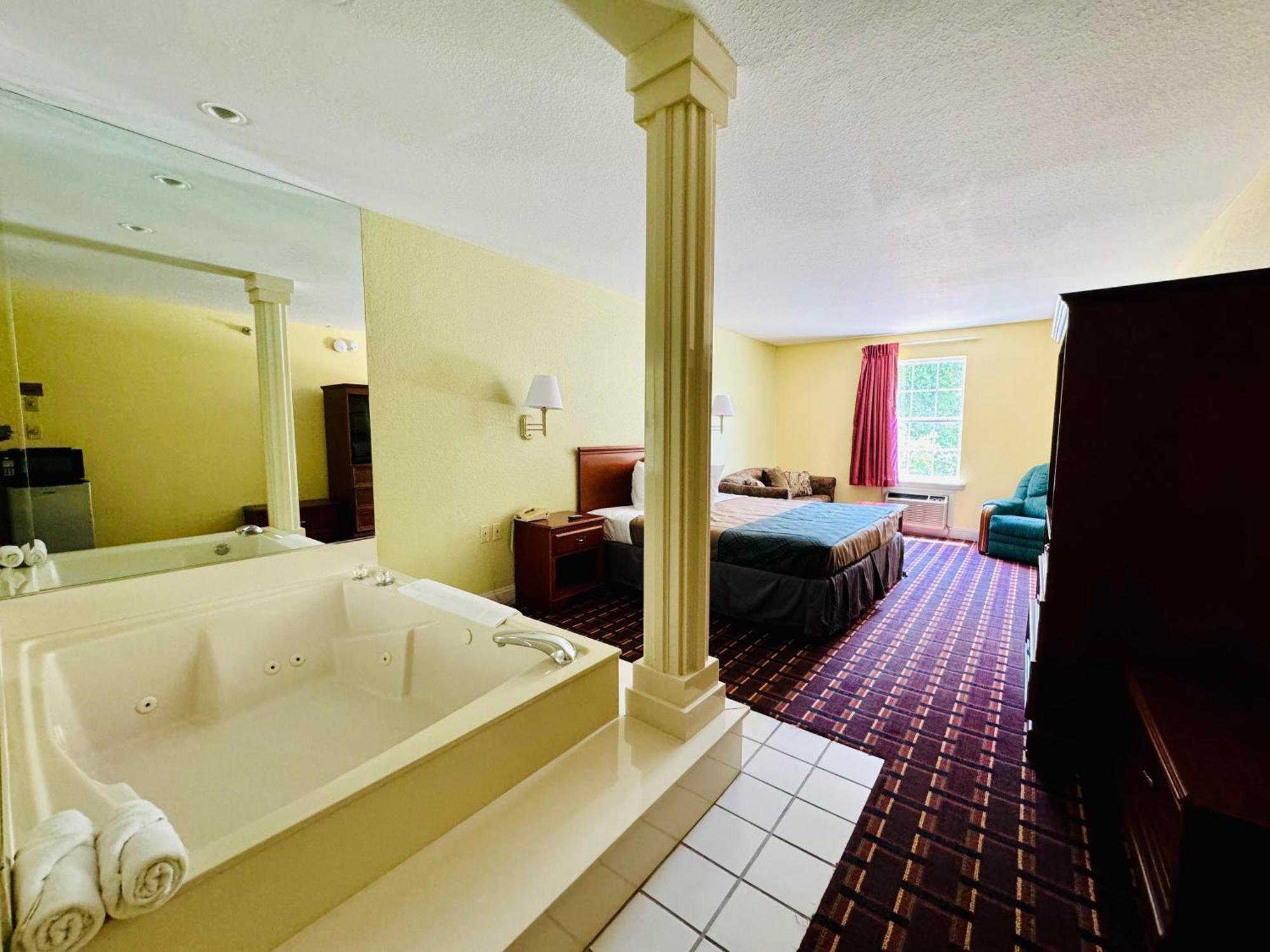 Ozark Inn And Suites Osage Beach Ngoại thất bức ảnh